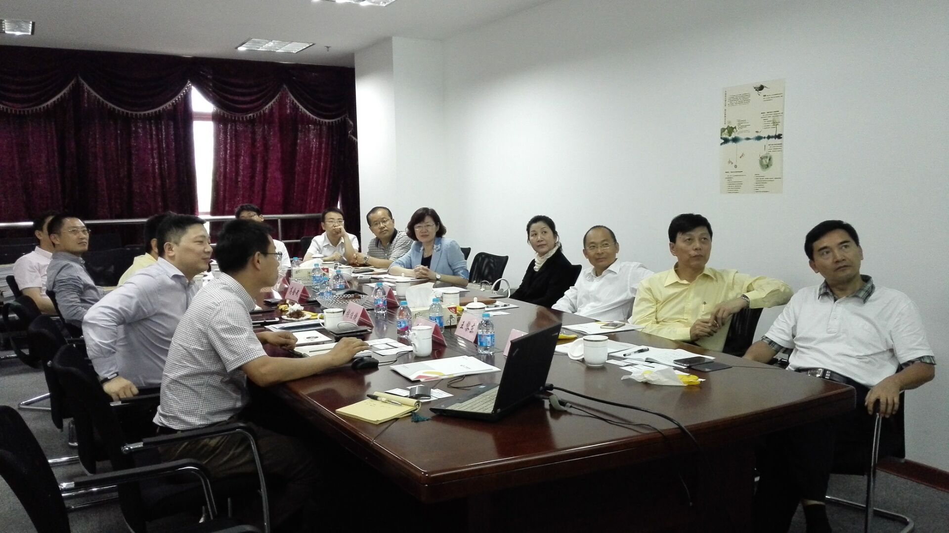 貴陽市委常委、副市長劉春成一行蒞臨中安科股份參觀訪問